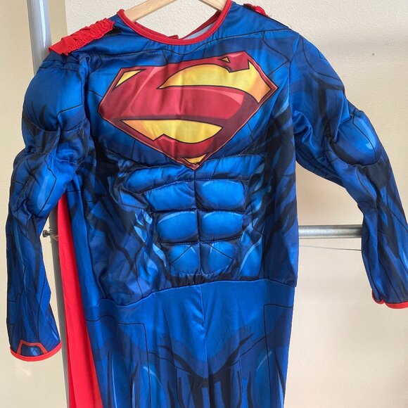 Deluxe Superman Child Costume (Large) - Picture 2 of 6